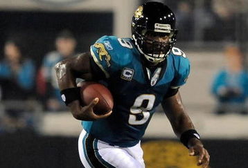 David Garrard scramble during the playoffs, 2007.